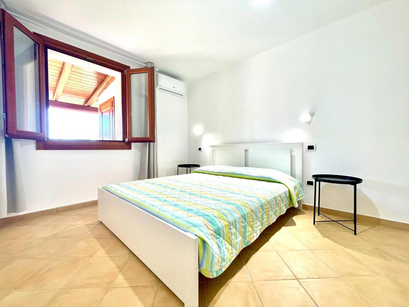 Cronta Apartments Bari Sardo Exteriör bild