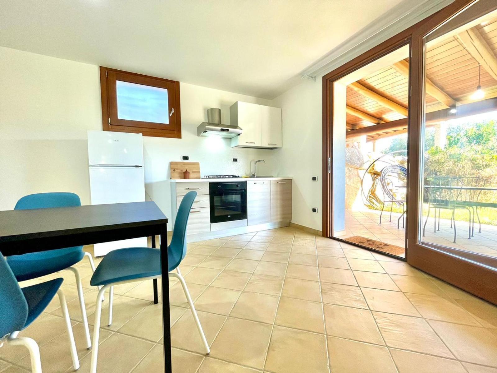 Cronta Apartments Bari Sardo Exteriör bild