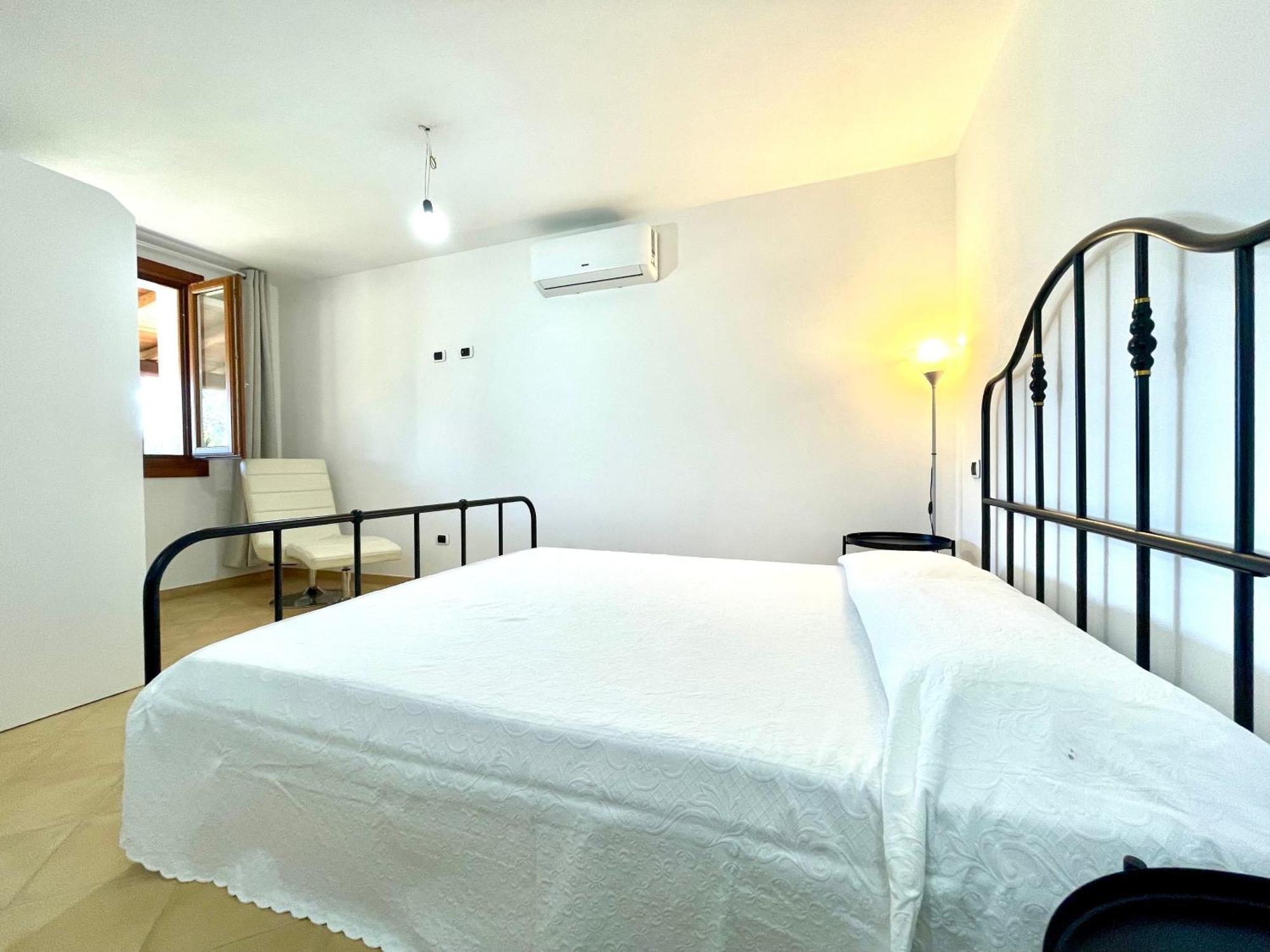 Cronta Apartments Bari Sardo Exteriör bild